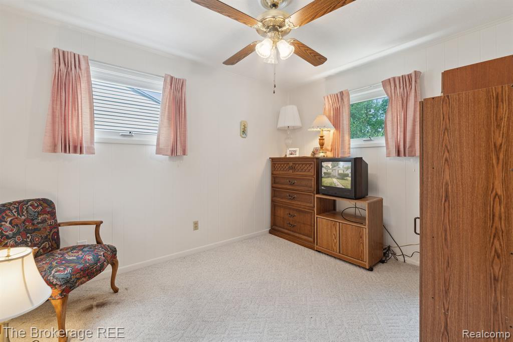 812 E Atherton Road, Flint, MI 48507 — Photo 21
