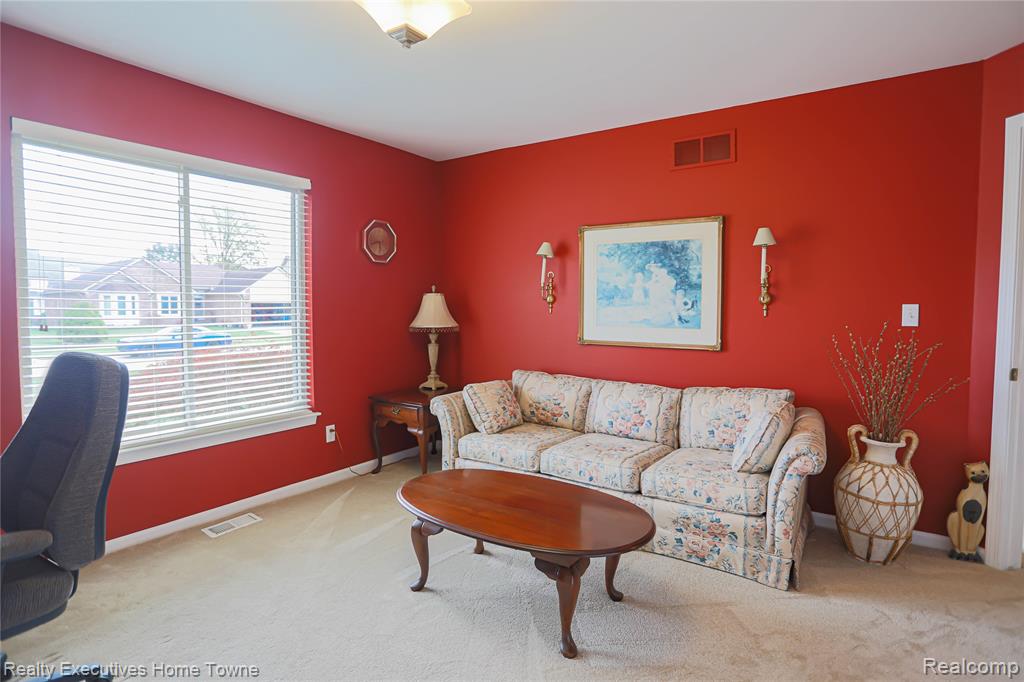 50315 Alden Drive, Macomb, MI 48044 — Photo 31