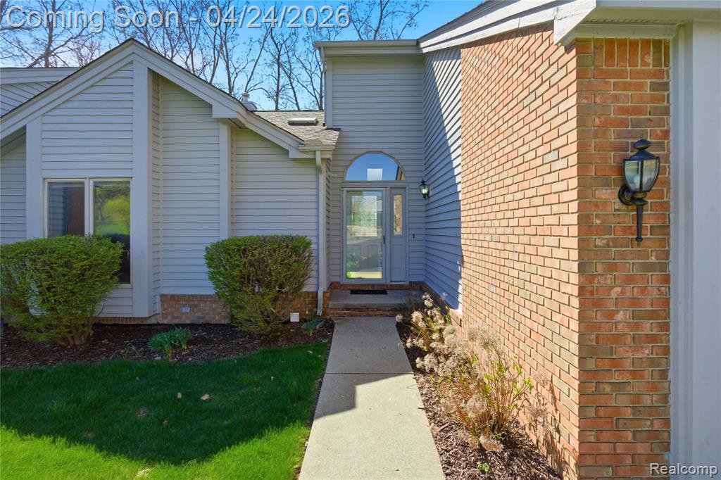6710 Ridgeview Drive, Clarkston, MI — Photo 3