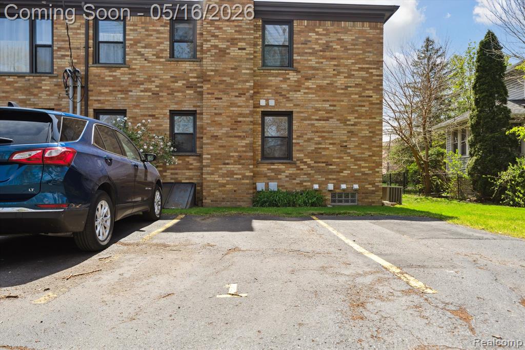 617 E Lincoln Avenue, Royal Oak, MI 48067 — Photo 20