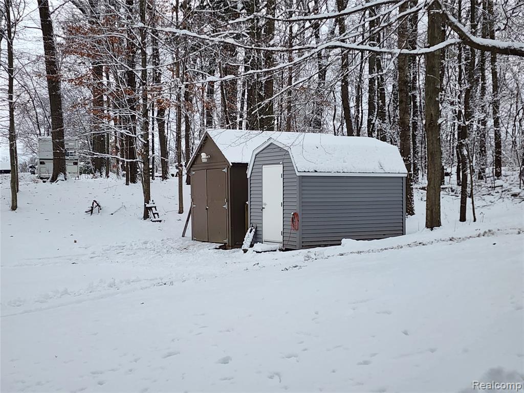 9707 North Lake Rd Road, Otter Lake, MI 48464 — Photo 31