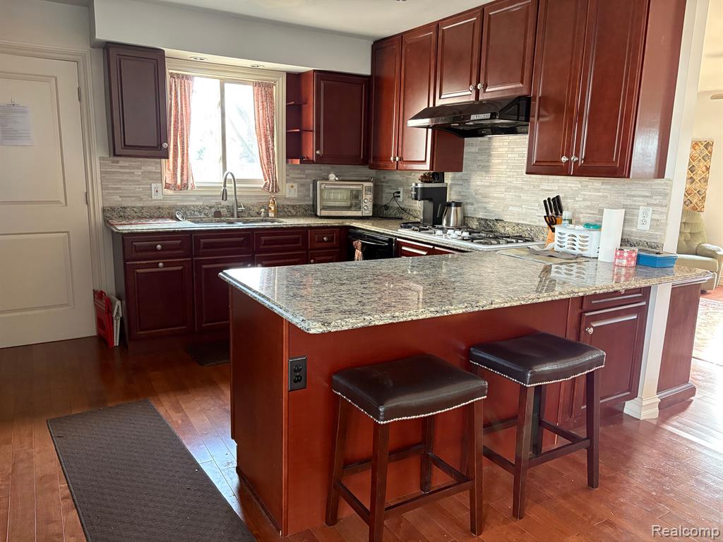 40006 STIMPSON Drive, Sterling Heights, MI 48310 — Photo 3