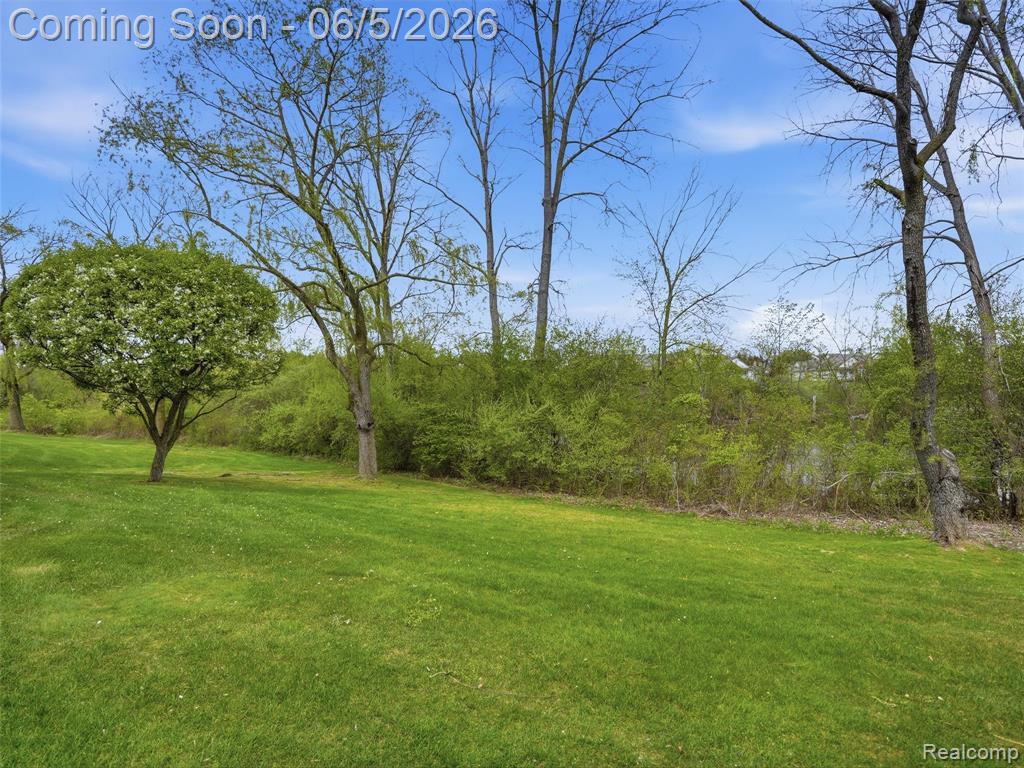 5211 Belmonte Drive, Rochester, MI 48306 — Photo 35