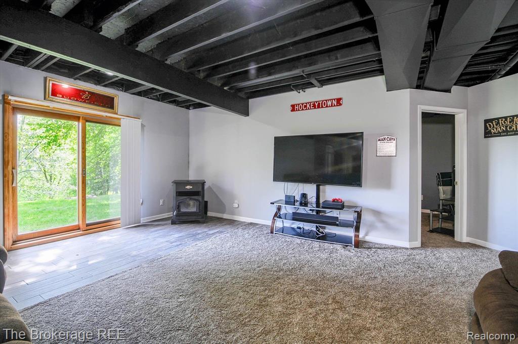 8535 Ridge Road, Goodrich Vlg, MI — Photo 28