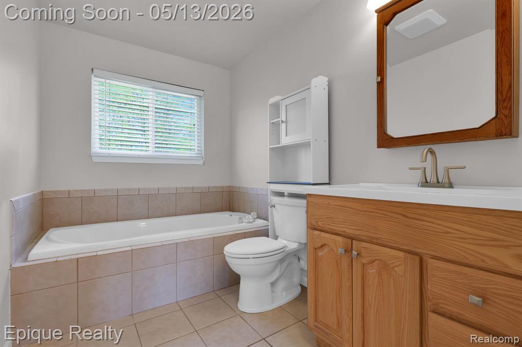 2653 Konrad Court, Auburn Hills, MI 48326 — Photo 14