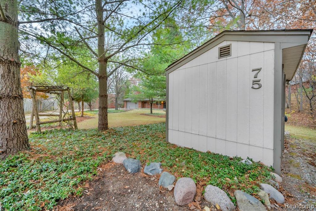 75 Ridgemont Road, Oxford, MI 48370 — Photo 7