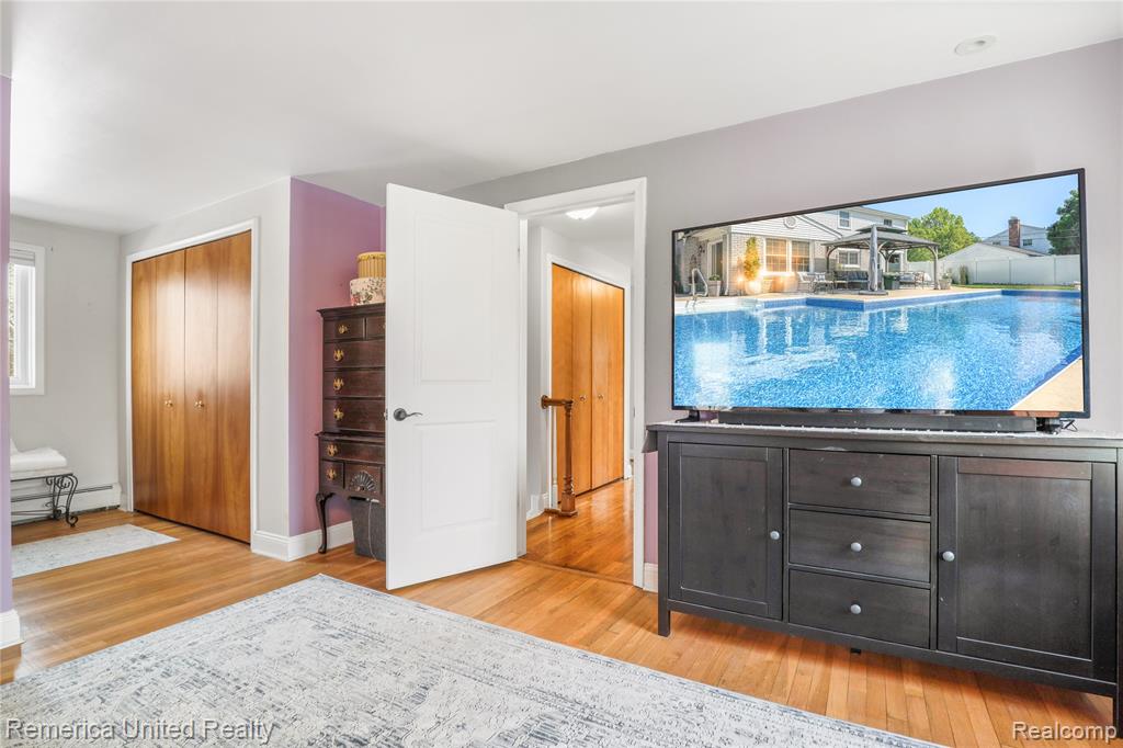 26028 Blossom Lane, Grosse Ile, MI 48138 — Photo 37