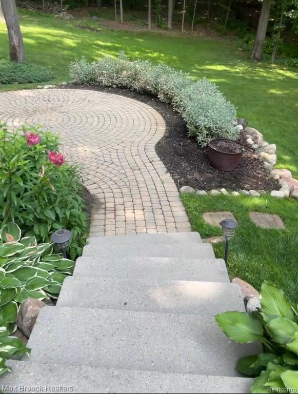9858 Forest Ridge Drive, Clarkston, MI 48348 — Photo 51