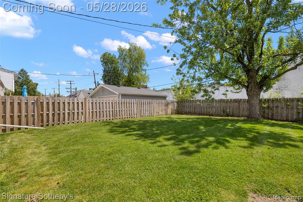 2381 Princeton Road, Berkley, MI 48072 — Photo 18