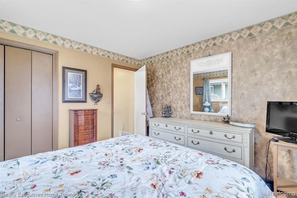 3126 Elk Street, Port Huron, MI 48060 — Photo 18