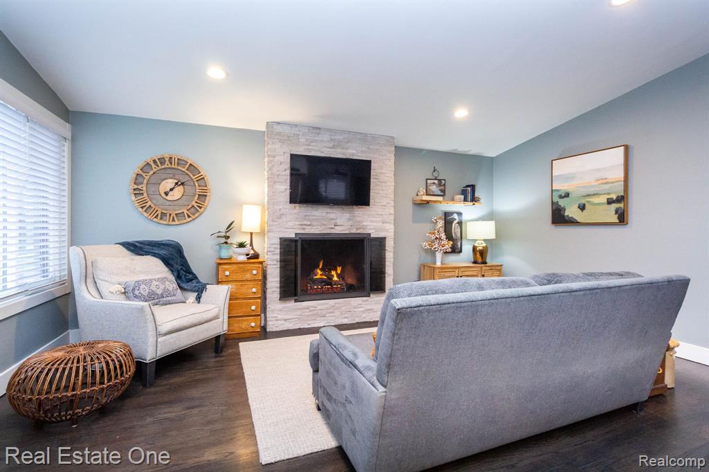 4106 Edgeland Avenue, Royal Oak, MI 48073 — Photo 6