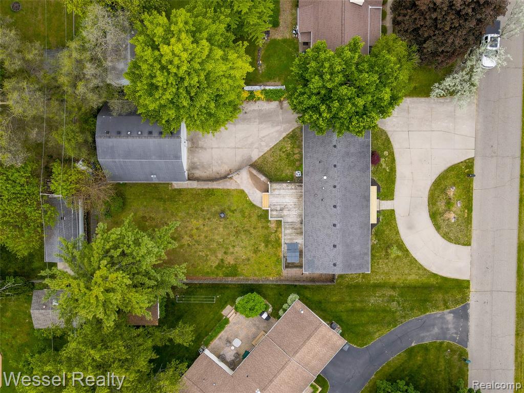 47437 BETTY Street, Shelby Twp, MI 48317 — Photo 4