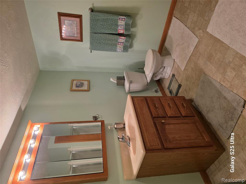 7098 Saint Charles Place, Kalamazoo, MI 49009 — Photo 28