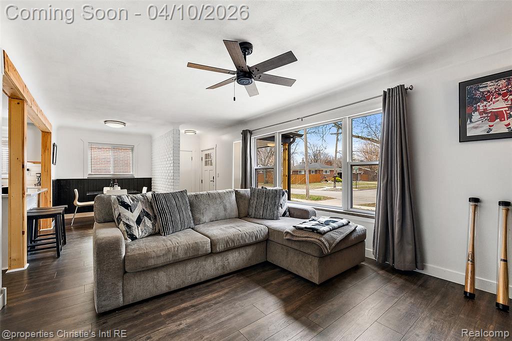 24658 Roanoke Avenue, Oak Park, MI 48237 — Photo 6