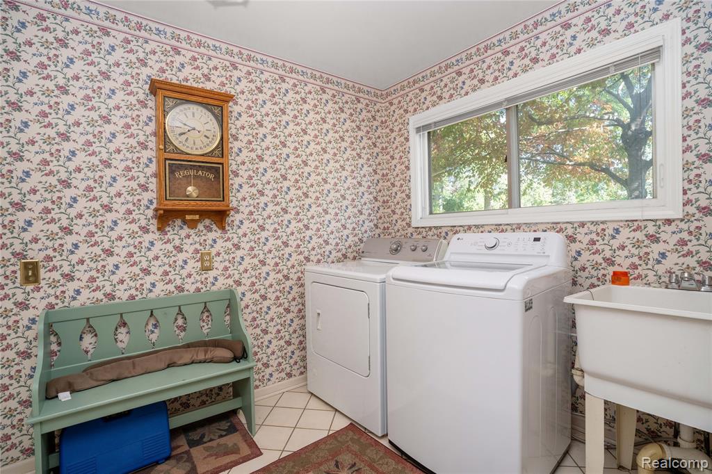 4123 Chimney Point Drive, Bloomfield Hills, MI 48302 — Photo 16