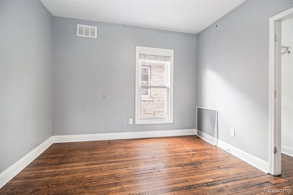 595 Belmont Street, Detroit, MI 48202 — Photo 12