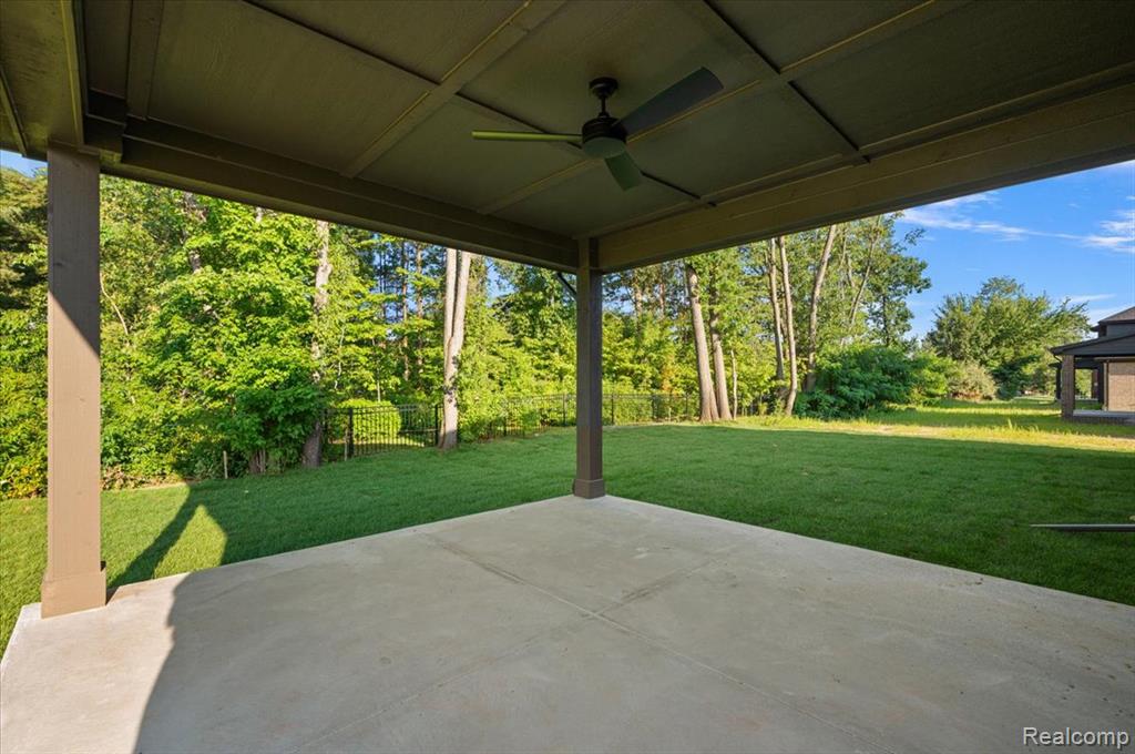 50798 Mistwood Drive, Macomb, MI 48042 — Photo 52