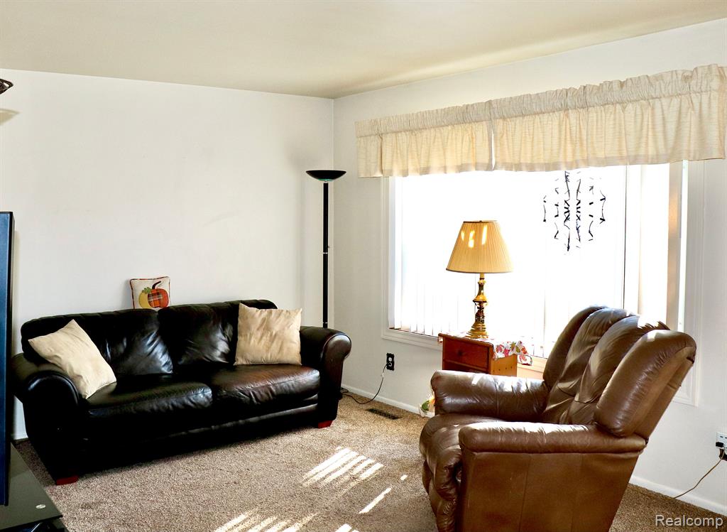 11635 Peelman Drive, Lennon Vlg, MI 48449 — Photo 7