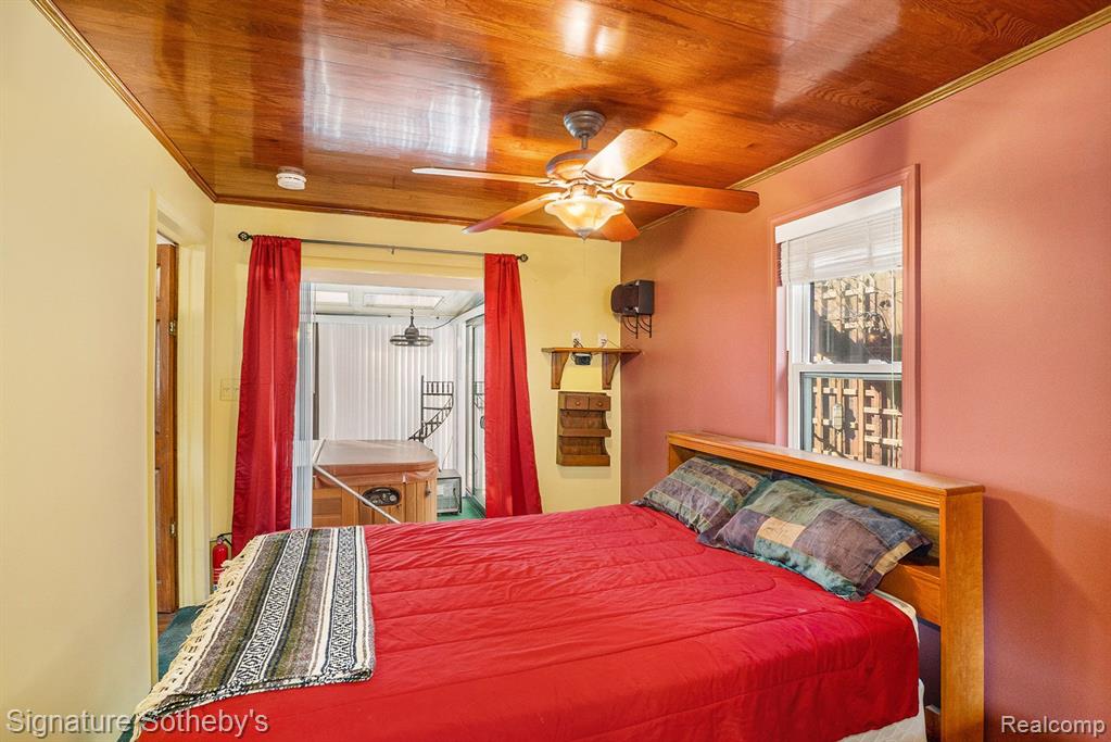 6143 MONROVIA Drive, Waterford, MI 48329 — Photo 11
