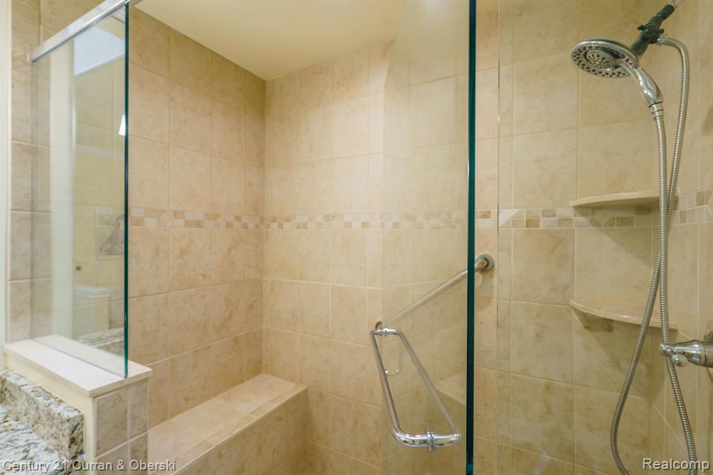 439 COVINGTON Court, Northville, MI 48168 — Photo 37