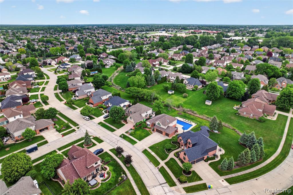 46582 Middle Brook Drive, Macomb, MI 48044 — Photo 35