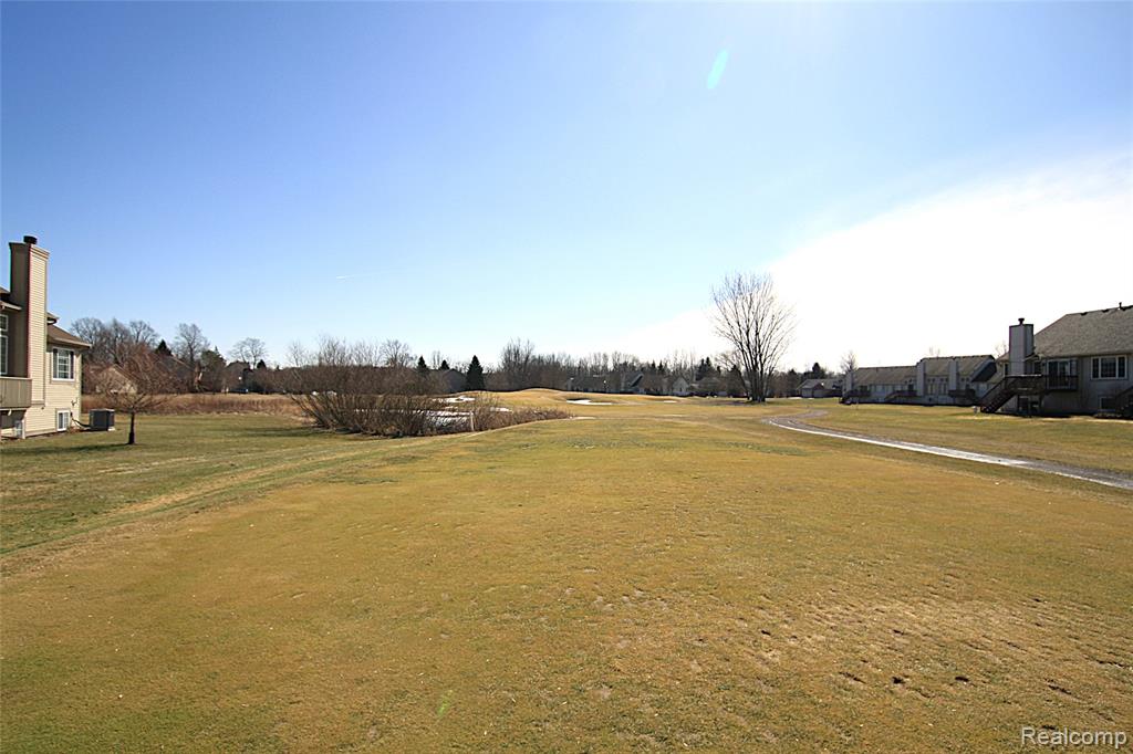 11152 Woodfield Parkway, Grand Blanc, MI 48439 — Photo 4