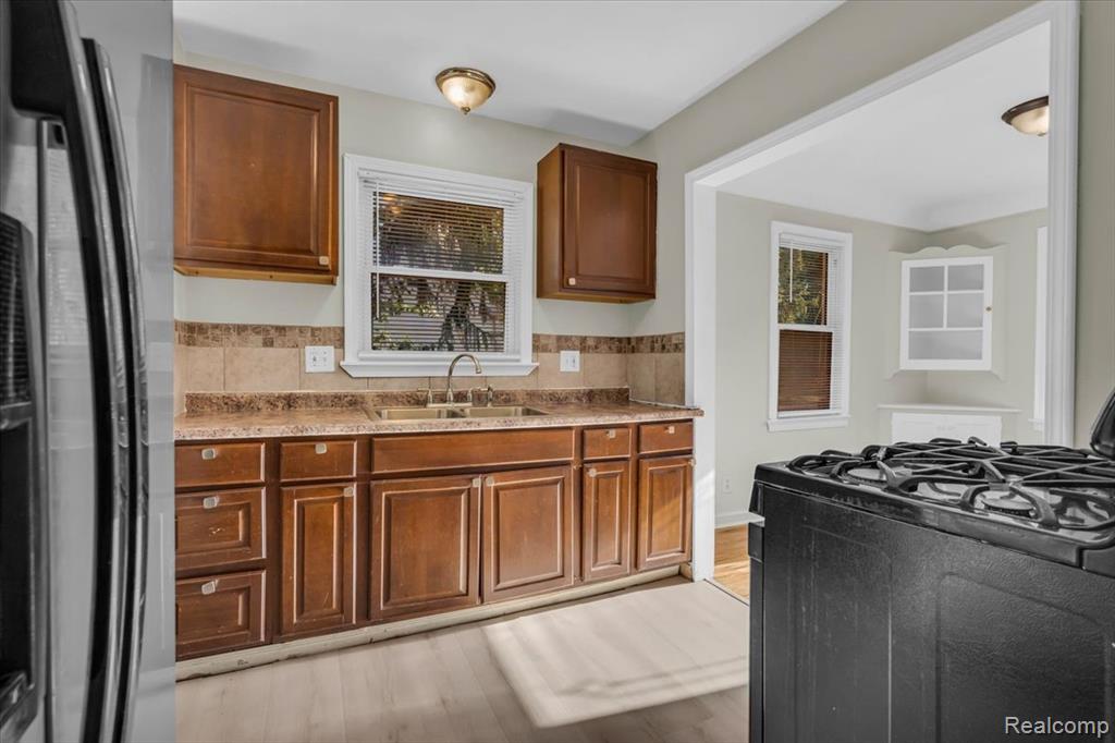 5164 Hereford Street, Detroit, MI 48224 — Photo 15