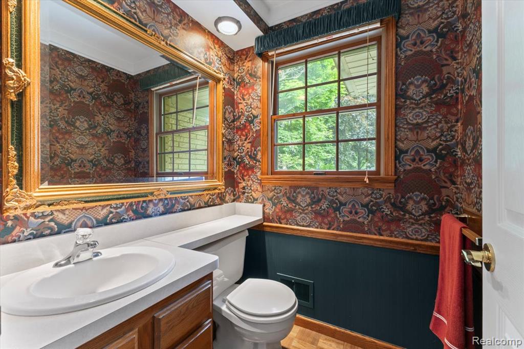 5538 Larkins Drive, Troy, MI 48085 — Photo 15