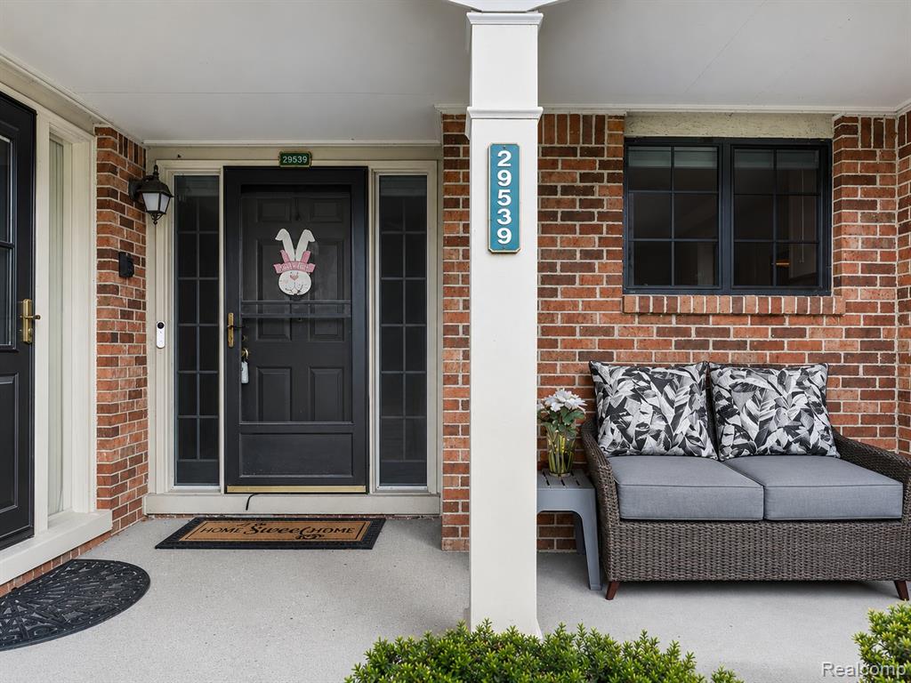 29539 Pine Ridge Circle, Farmington Hills, MI 48331 — Photo 4