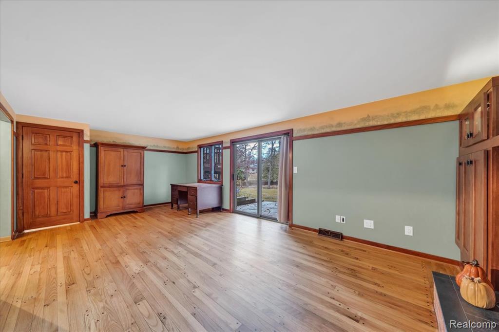 75 Ridgemont Road, Oxford, MI 48370 — Photo 35
