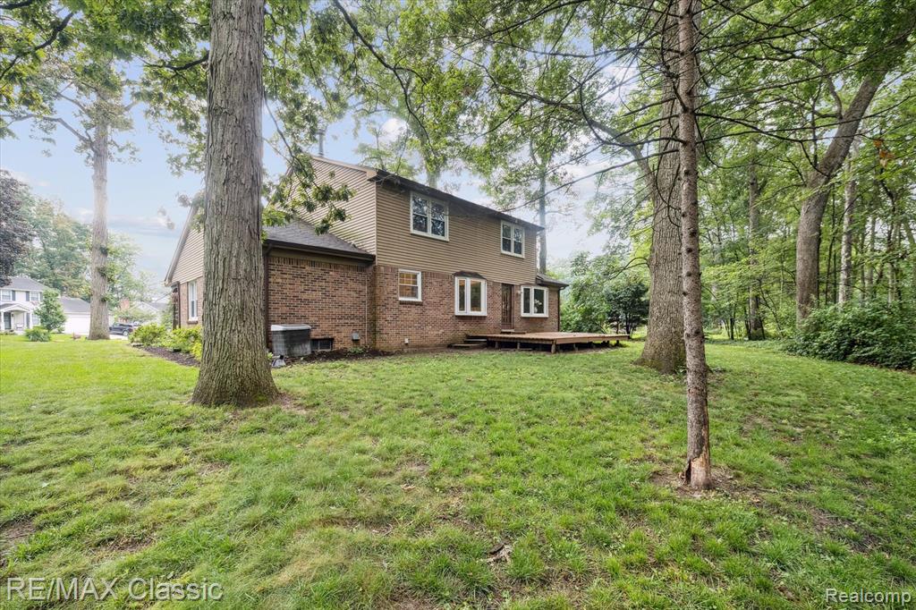 1561 Waters Edge Court, Wixom, MI 48393 — Photo 42