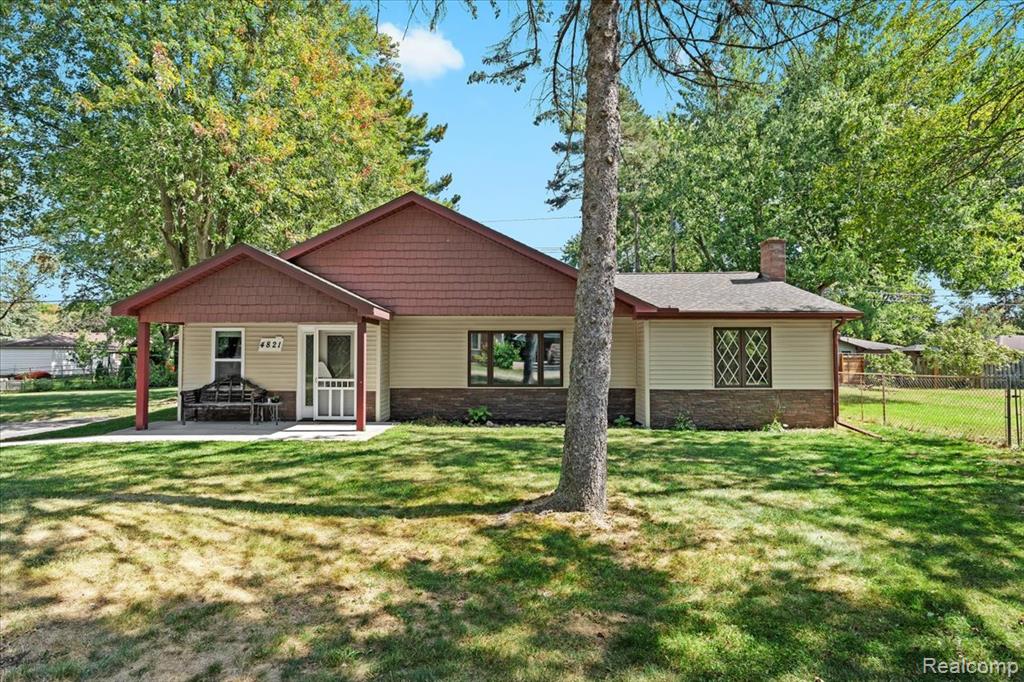 4821 Pinehurst Court, Brighton, MI 48116 — front exterior