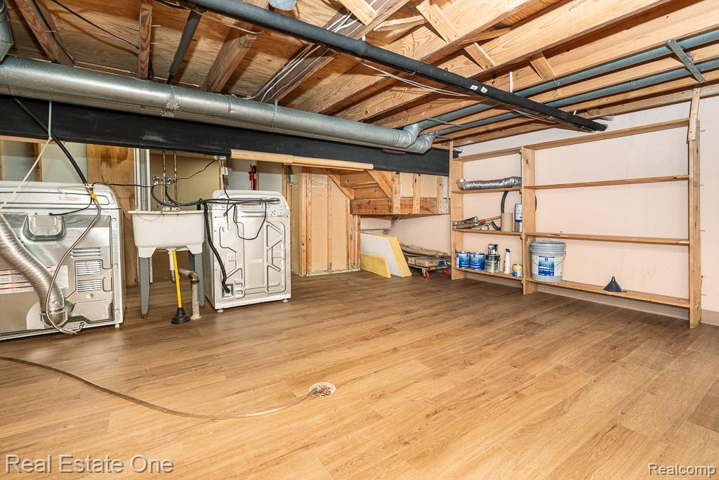 5075 Buckingham Drive, Troy, MI 48098 — Photo 32