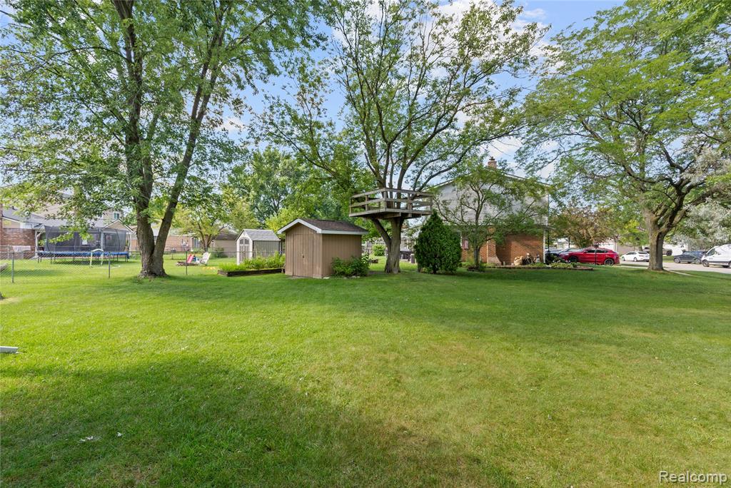 7406 Sussex Drive, Canton, MI 48187 — Photo 39