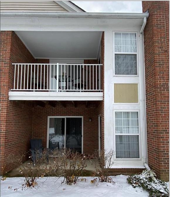 5556 PINE AIRES Drive, Sterling Heights, MI 48314 — Photo 2