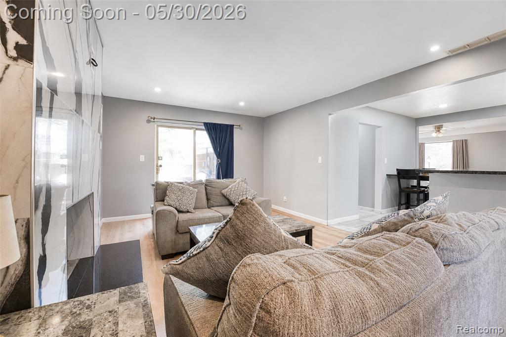 36900 Ferndale Street, Romulus, MI 48174 — Photo 15
