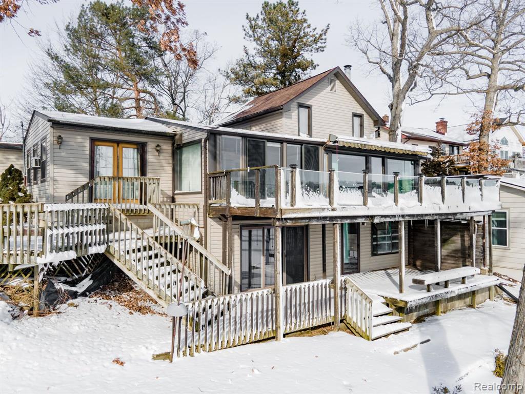 653 CENTRAL Drive, Lake Orion, MI 48362 — front exterior