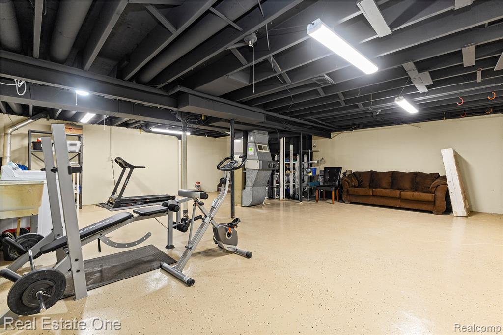 959 Kirts Boulevard, Troy, MI 48084 — Photo 45
