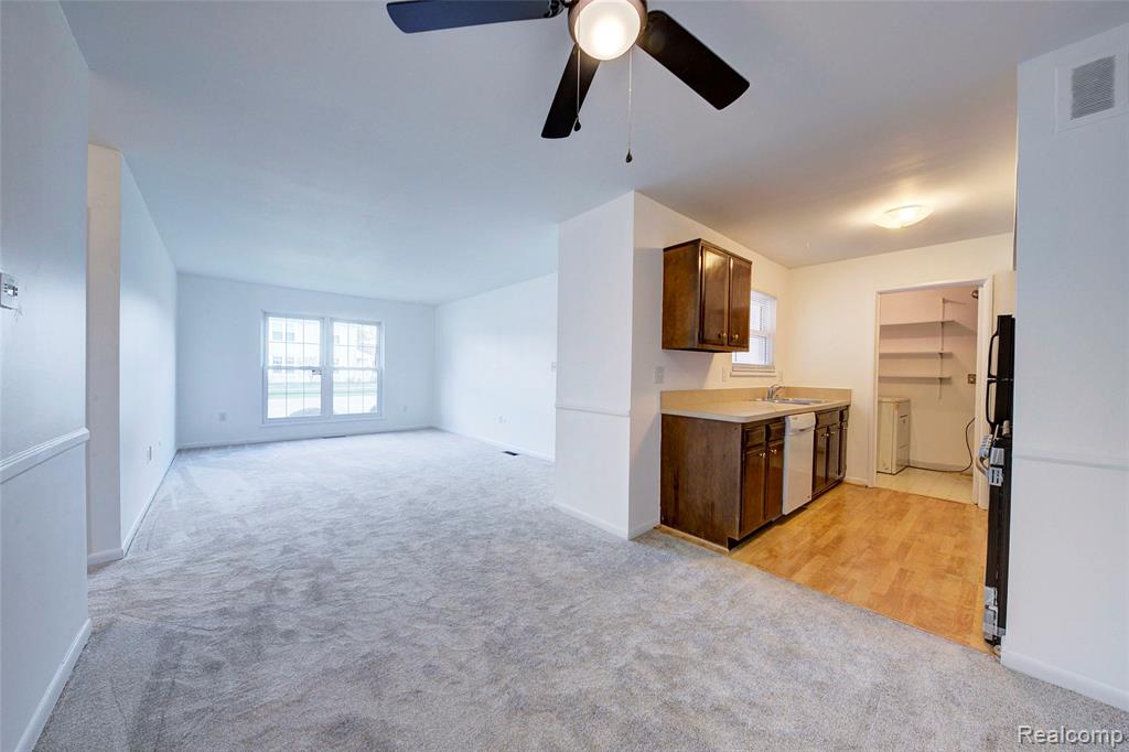 39887 Village Wood Lane, Novi, MI — Photo 12