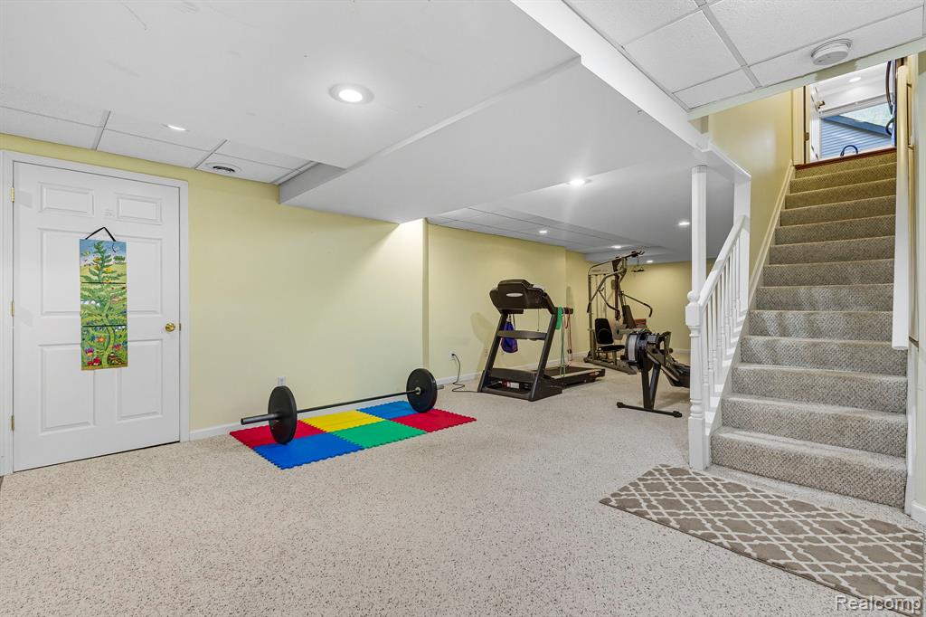 6572 Forest Park Drive, Troy, MI 48098 — Photo 45