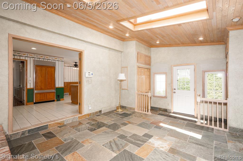 274 Hillcrest Avenue, Grosse Pointe, MI 48236 — Photo 20