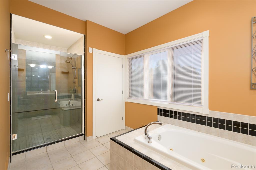 5565 Ford Road, Commerce Twp, MI 48382 — Photo 19