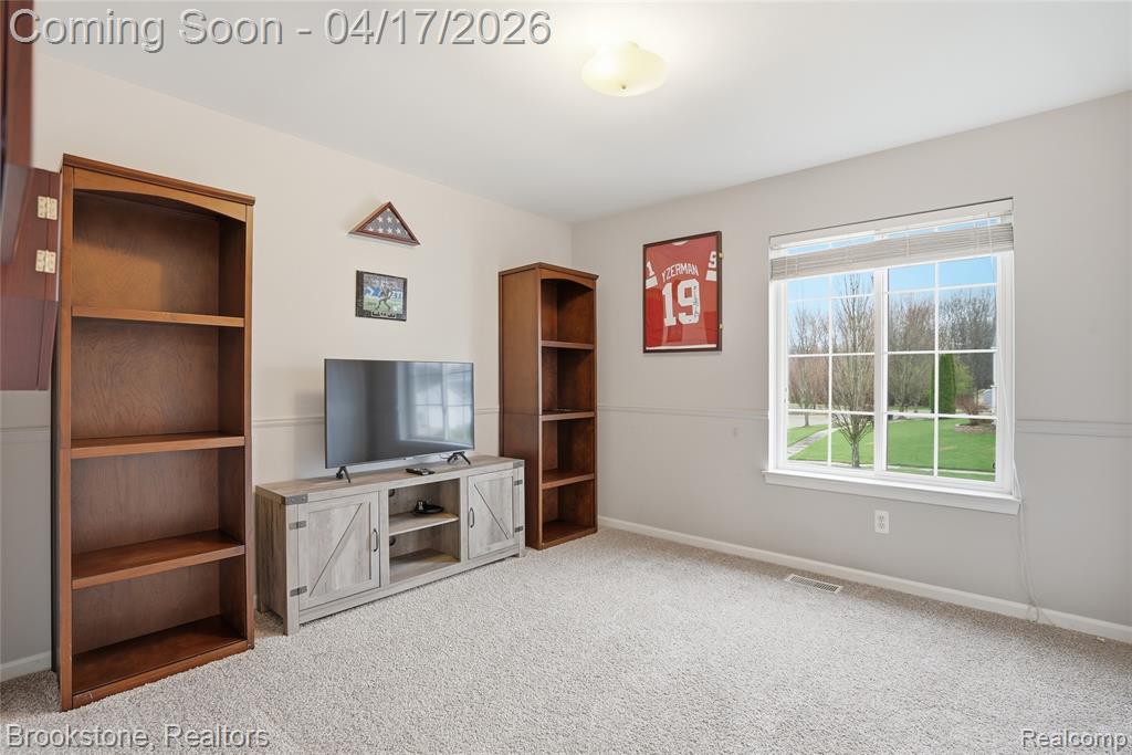 569 Cove View Drive, Waterford, MI 48327 — Photo 28