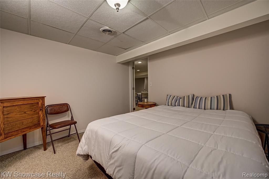 458 N Oak Drive, Commerce Twp, MI 48390 — Photo 41