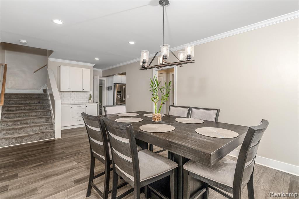 907 UNIVERSITY PL, Grosse Pointe, MI 48230 — Photo 9