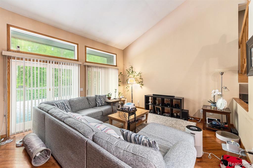 5130 Whitlow Court, Commerce Twp, MI 48382 — Photo 6