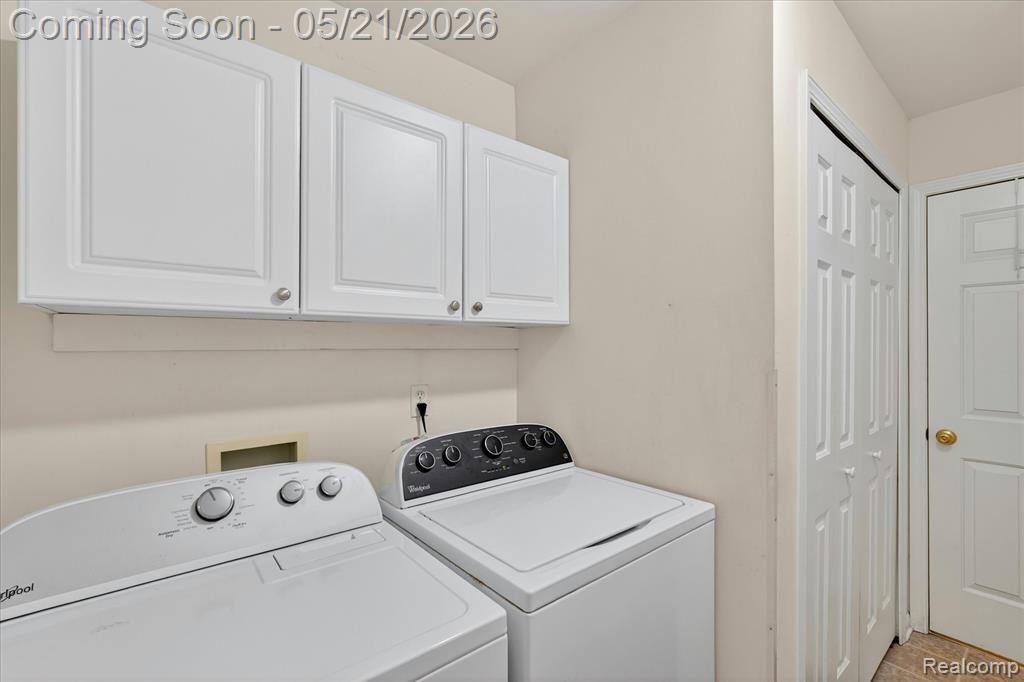 1607 Cedarwood Drive, Flushing, MI 48433 — Photo 23