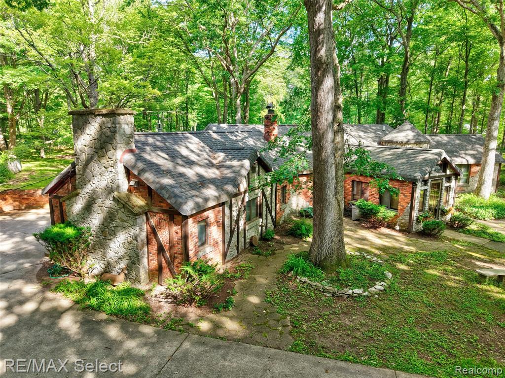 3471 S Towerline Road, Bridgeport, MI 48722 — Photo 2