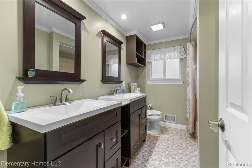 4879 Stoddard Drive, Troy, MI 48085 — Photo 16