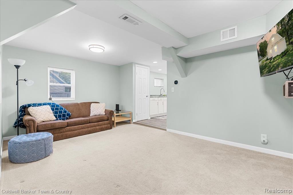 833 Hein Avenue, Lansing, MI 48911 — Photo 9